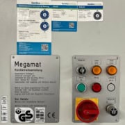 Megamat_156x_495x_18_Hauptscalter_Anzeigelampen